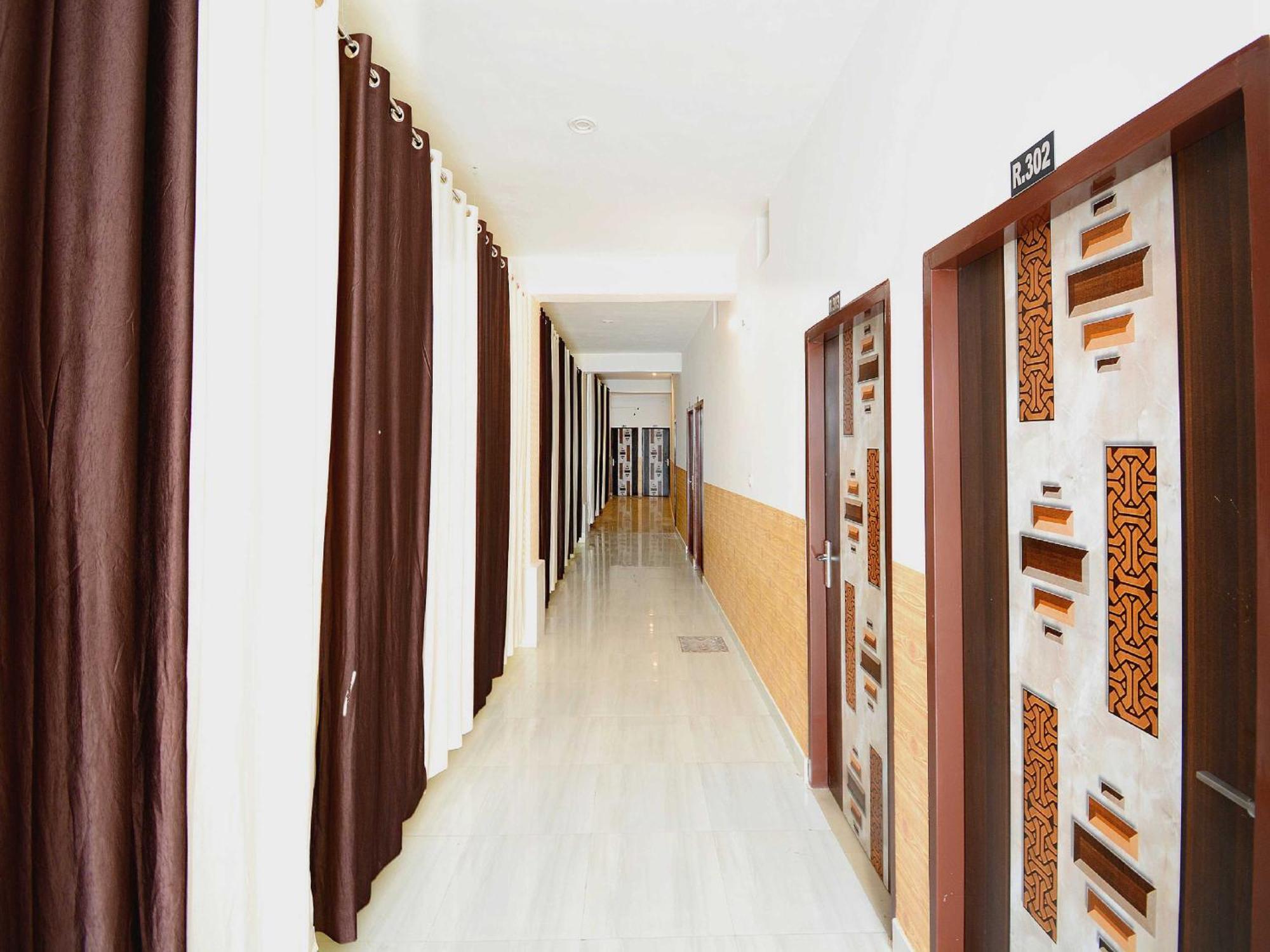 Hotel O Park View Bhiwani Ngoại thất bức ảnh
